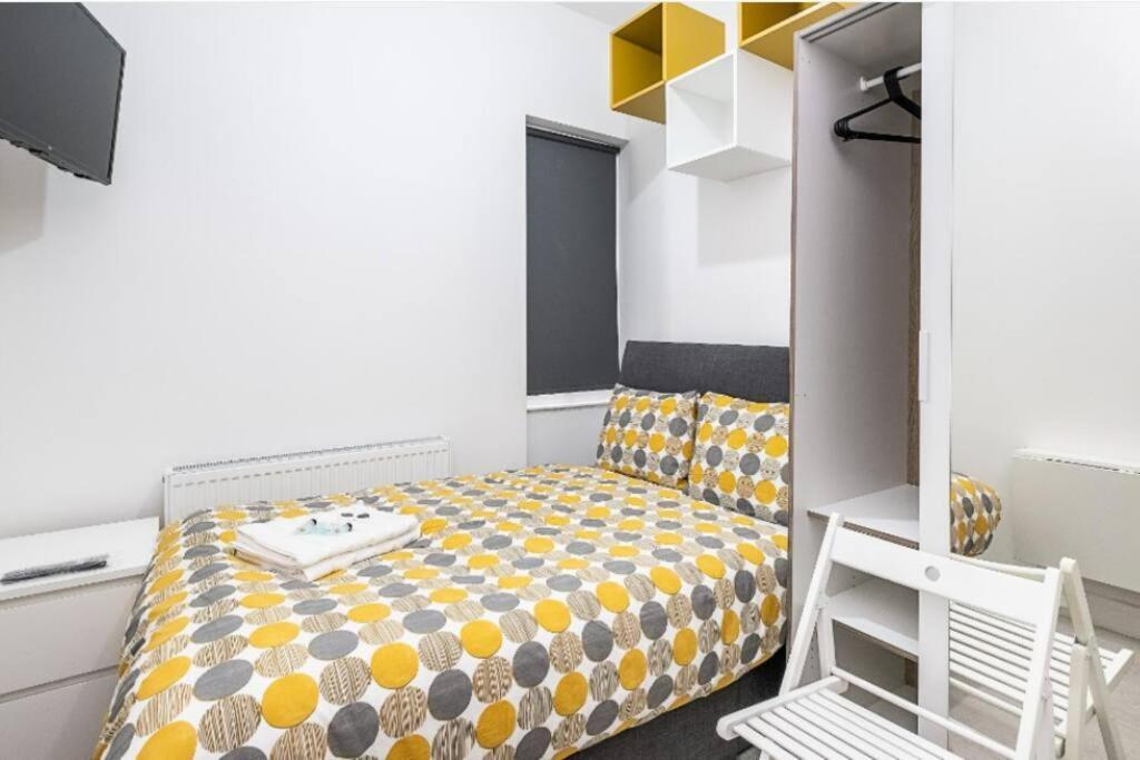 Boutique Modern Hotel Room For Two Near Tube And Bus Stations Λονδίνο Εξωτερικό φωτογραφία