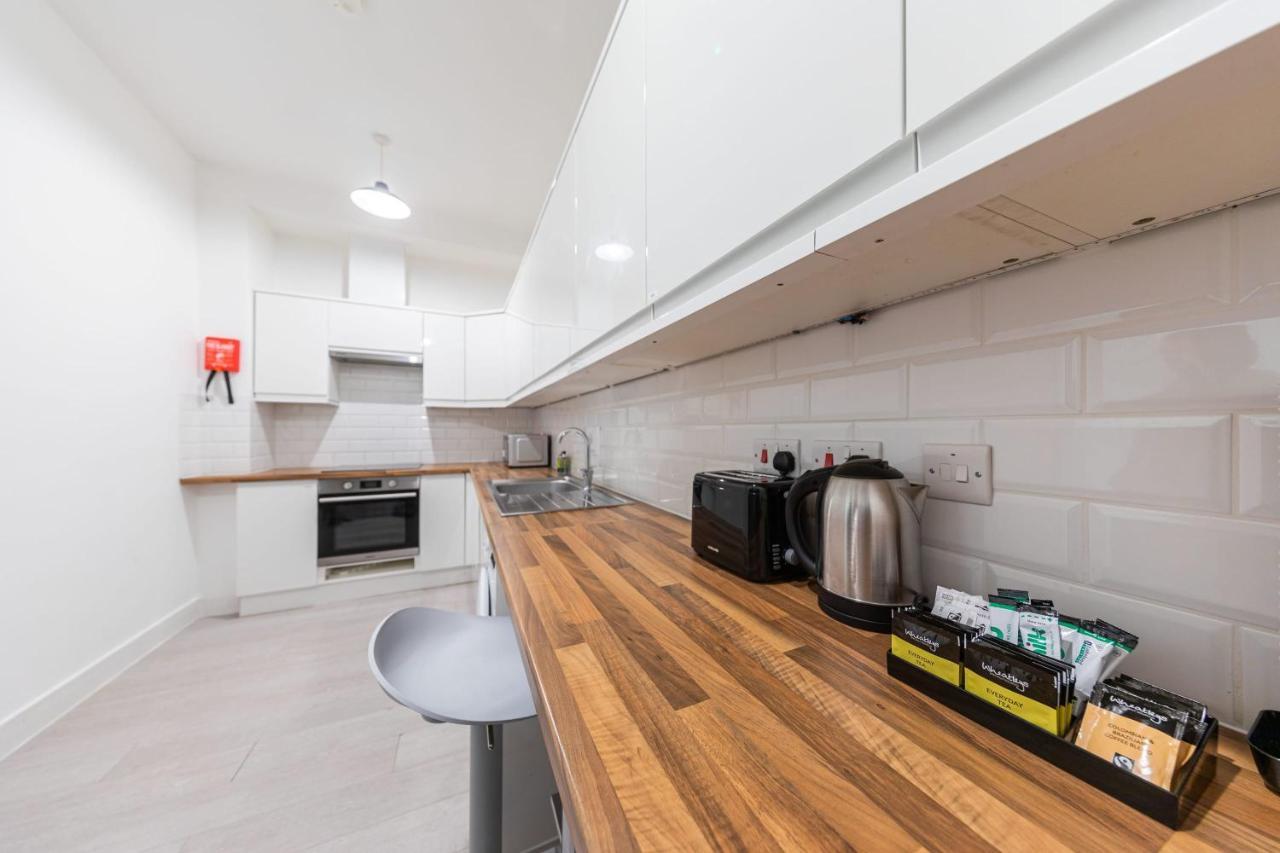 Boutique Modern Hotel Room For Two Near Tube And Bus Stations Λονδίνο Εξωτερικό φωτογραφία