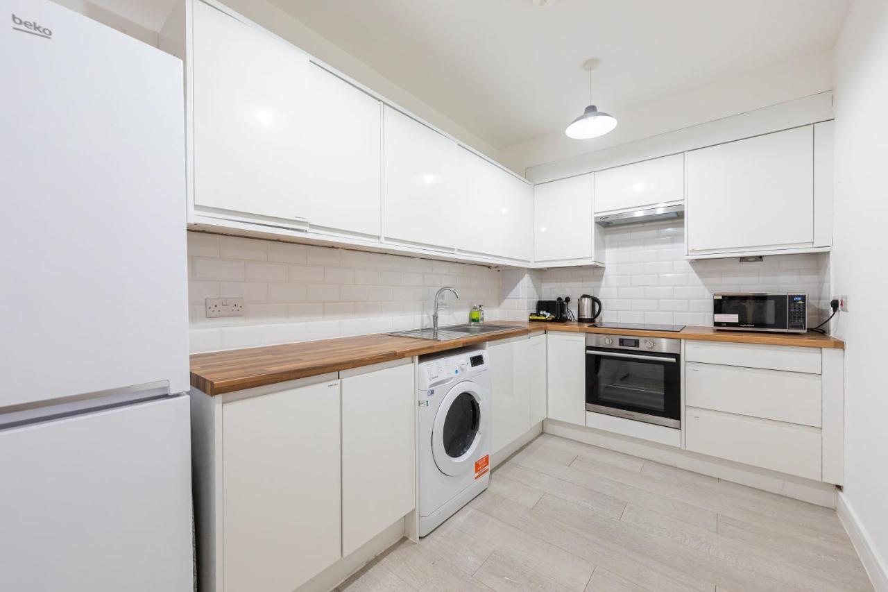 Boutique Modern Hotel Room For Two Near Tube And Bus Stations Λονδίνο Εξωτερικό φωτογραφία